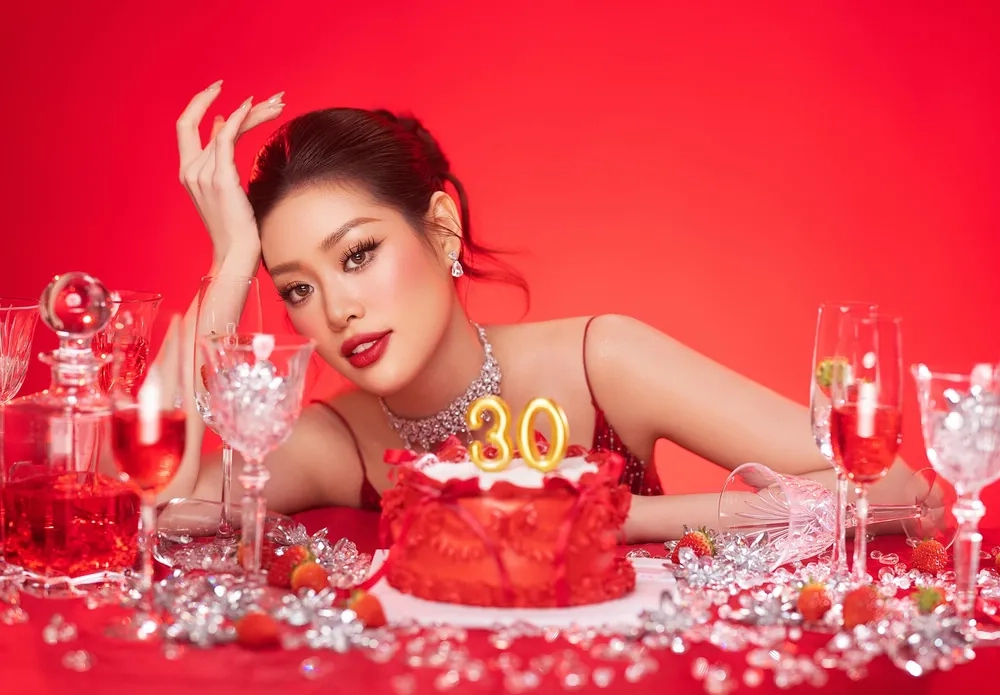 Hành trình đăng quang của hoa hậu Nguyễn Trần Khánh Vân