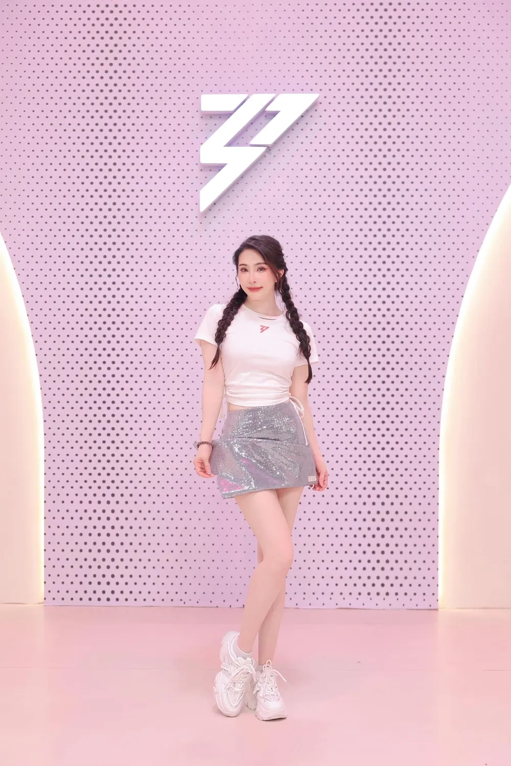 Sự nghiệp thăng hoa của Diễn viên Quỳnh Nga