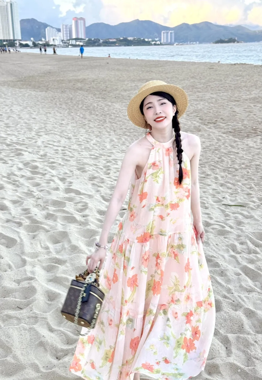 Hình ảnh quyến rũ hiện tại của Quỳnh Nga tuổi gây sốt