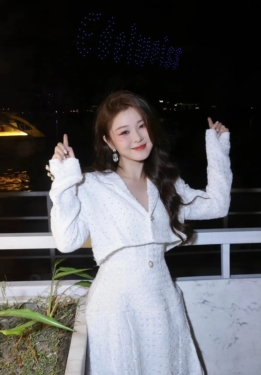 Nữ diễn viên trẻ trung diễn viên Ribi Sachi