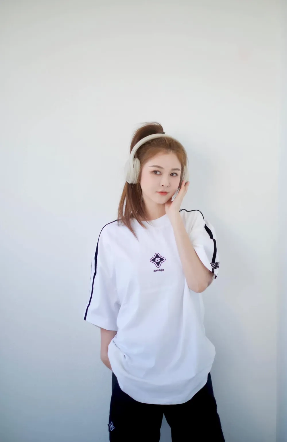 Fan hỏi mãi Ribi Sachi lấy chồng chưa