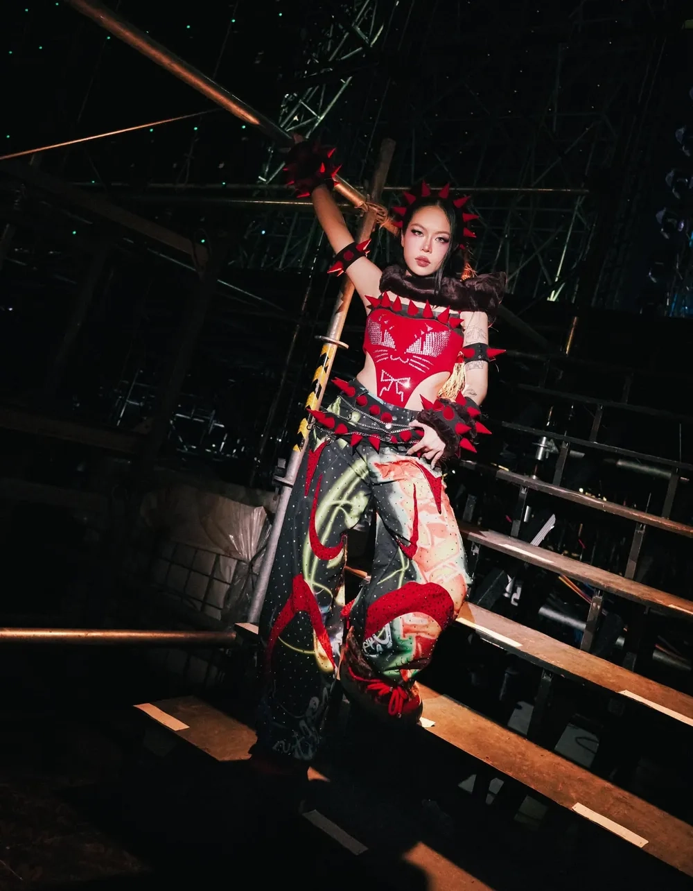 Lời bài đầy chất thơ trong chân tình Tlinh