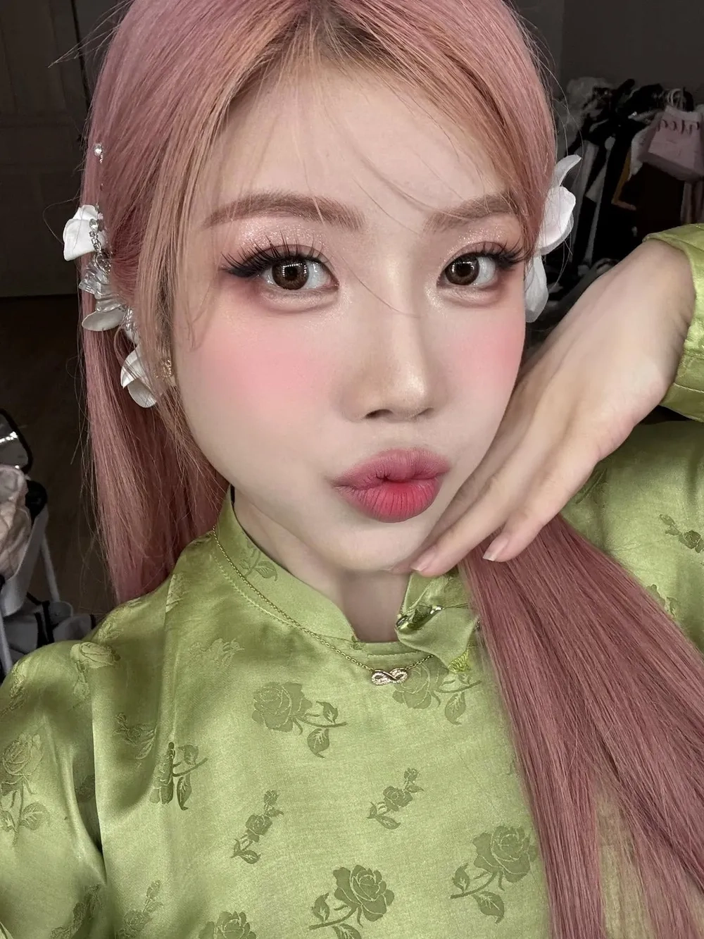 Đa tài từ hát đến viết của Trang Pháp sáng tác