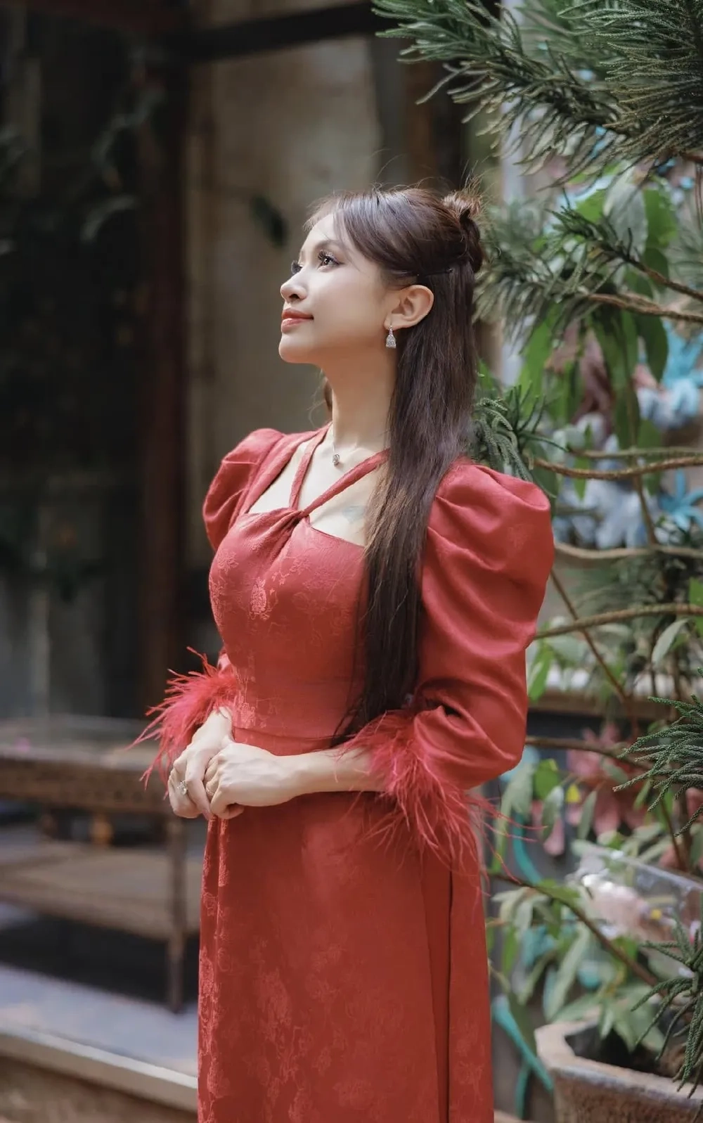 Chuyện tình yêu đáng chú ý khi Vân Hugo lấy chồng