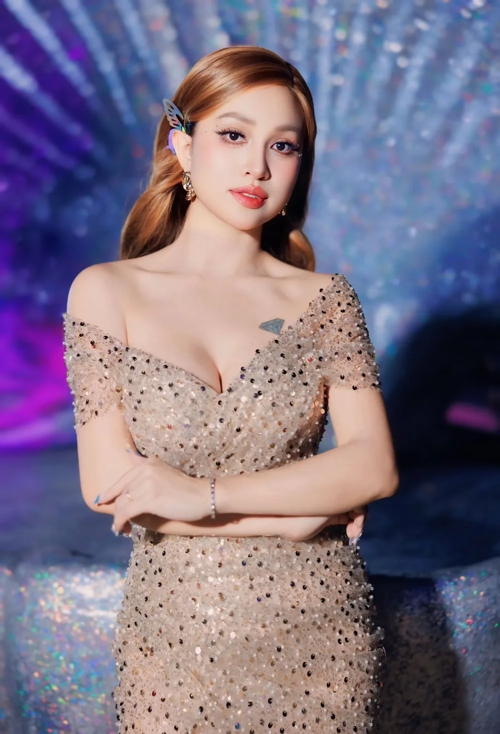 Con số bất ngờ về việc Vân Hugo có mấy con