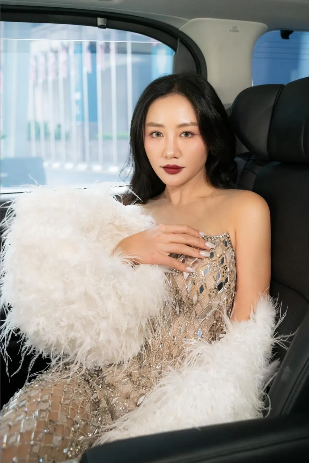 Tin đồn gây xôn xao về Văn Mai Hương lấy chồng