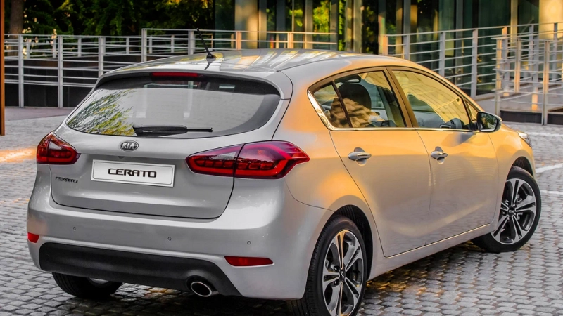 Bảng giá xe Kia Cerato Hatchback