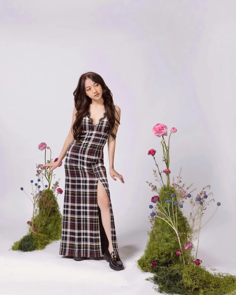 Hot search hôm nay là Xuân Nghi là ai