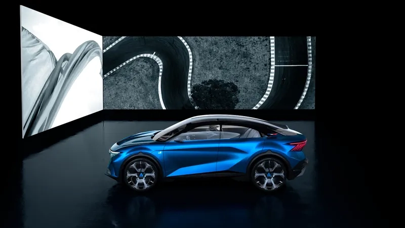 Alpine a390 ra mắt thu hút sự chú ý toàn cầu