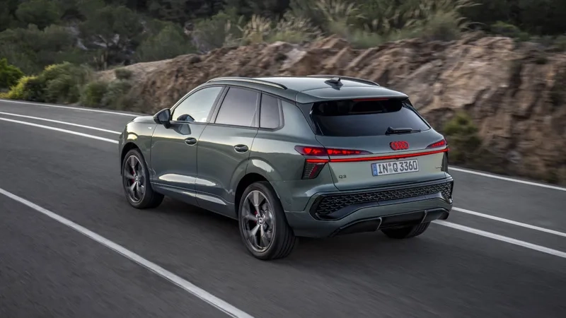 Hình ảnh Audi Q3 2026 kèm thông tin giá lăn bánh