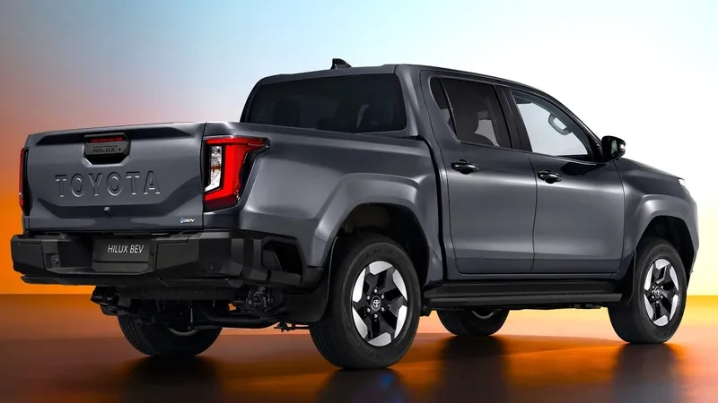 Toyota Hilux 2026 2.4 tiết kiệm nhiên liệu ổn định