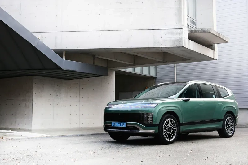 Nội thất Hyundai Ioniq 9 hiện đại kết hợp công nghệ tiên tiến