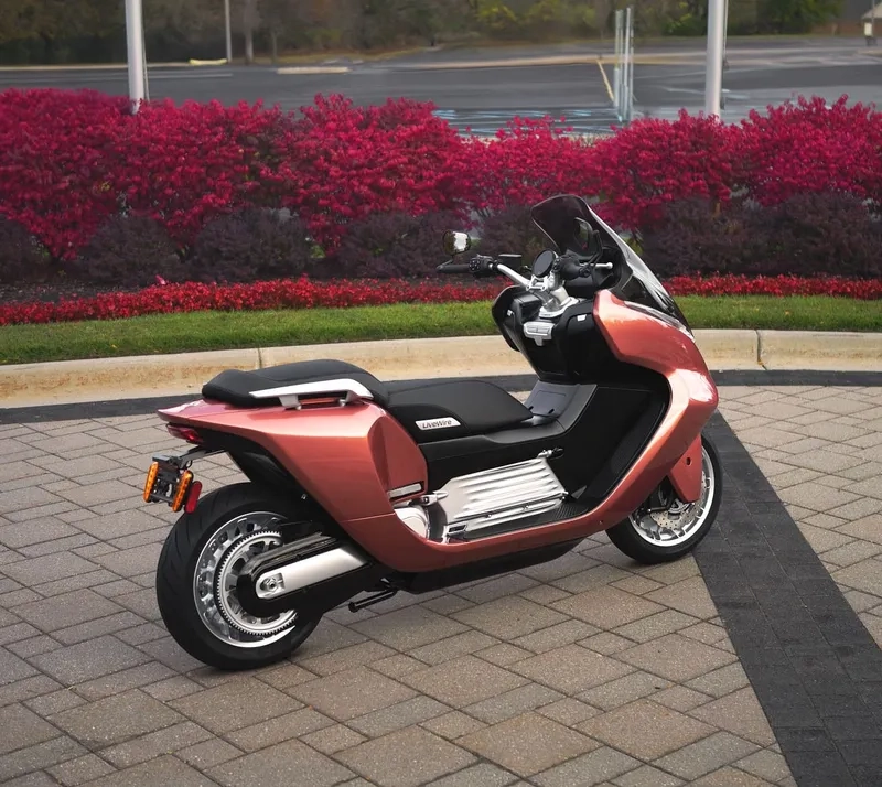 LiveWire S2 Maxi Scooter quãng đường di chuyển tốt