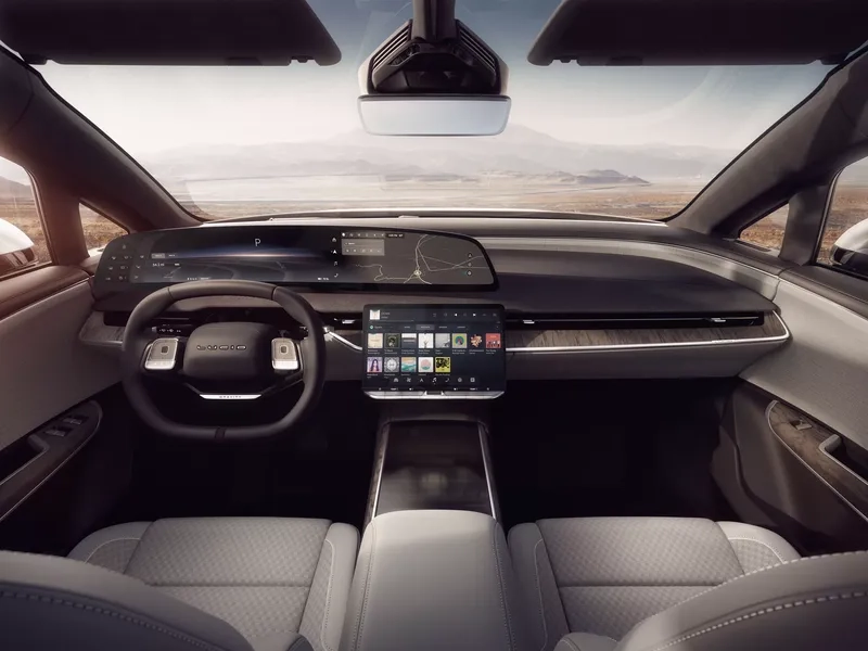 Lucid Gravity khả năng tăng tốc ấn tượng thể thao