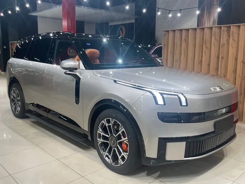 Không gian cao cấp của Lynk & Co 900 nội thất