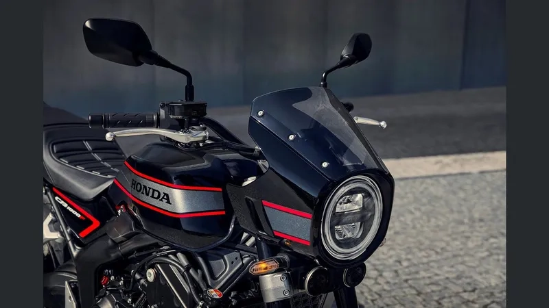 Ưu nhược điểm honda cb1000f 2026 người dùng nên biết