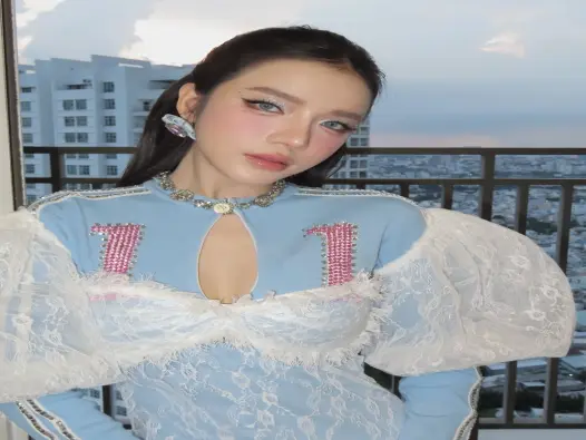 Tuyển chọn ảnh ca sĩ LyLy đẹp cuốn hút khó rời mắt