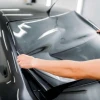 Dán kính xe ô tô: Giải pháp chống nhìn trộm và bảo vệ xế yêu