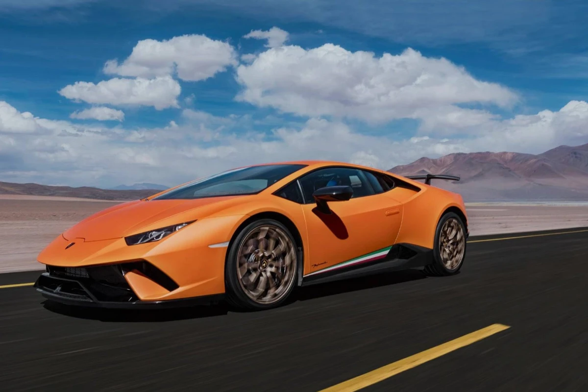Đánh giá chi tiết siêu xe Lamborghini Huracan Performante phiên bản giới hạn