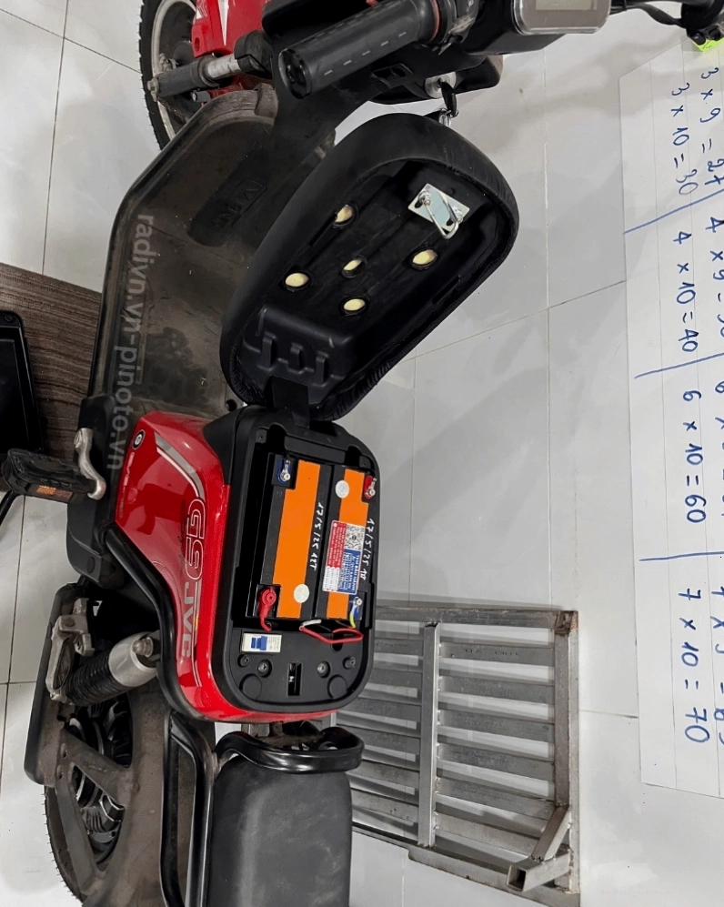 Ắc quy xe JVC G9