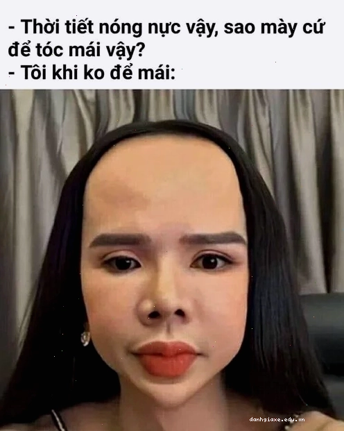 Ảnh meme Linda với gương mặt biểu cảm "khó ở"