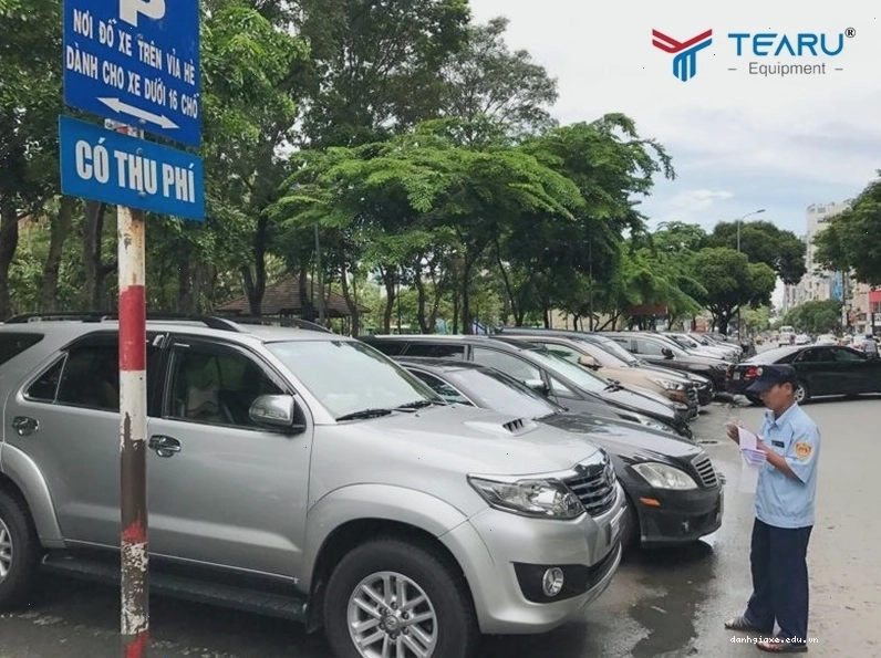 Bãi giữ xe ô tô có hệ thống an ninh tốt