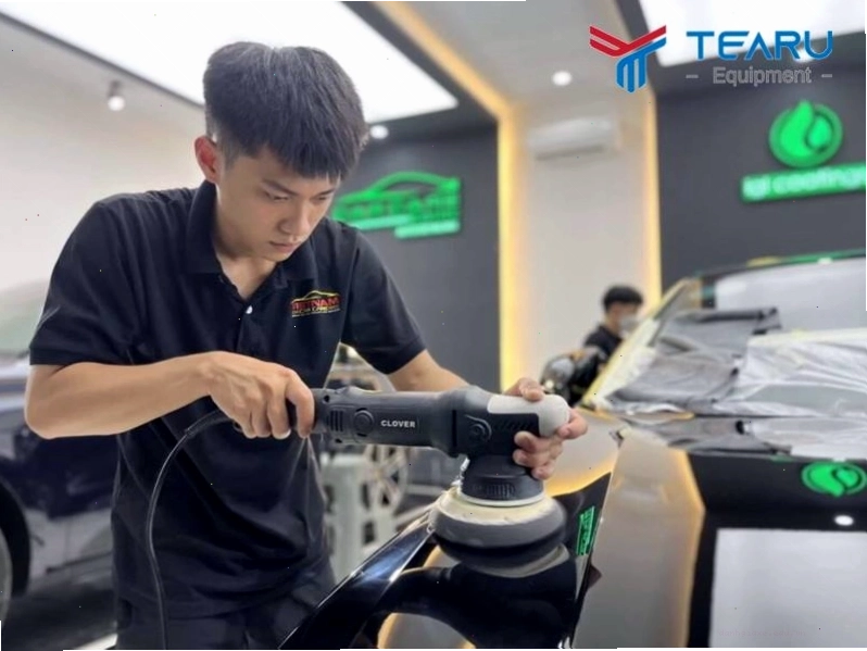 Bề mặt sơn xe ô tô bị mờ đục, xỉn màu cần đánh bóng