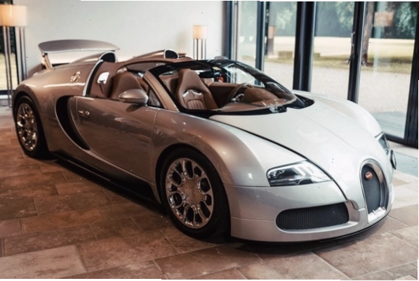 Bugatti Veyron 16.4 Grand Sport (2009 – 2015)