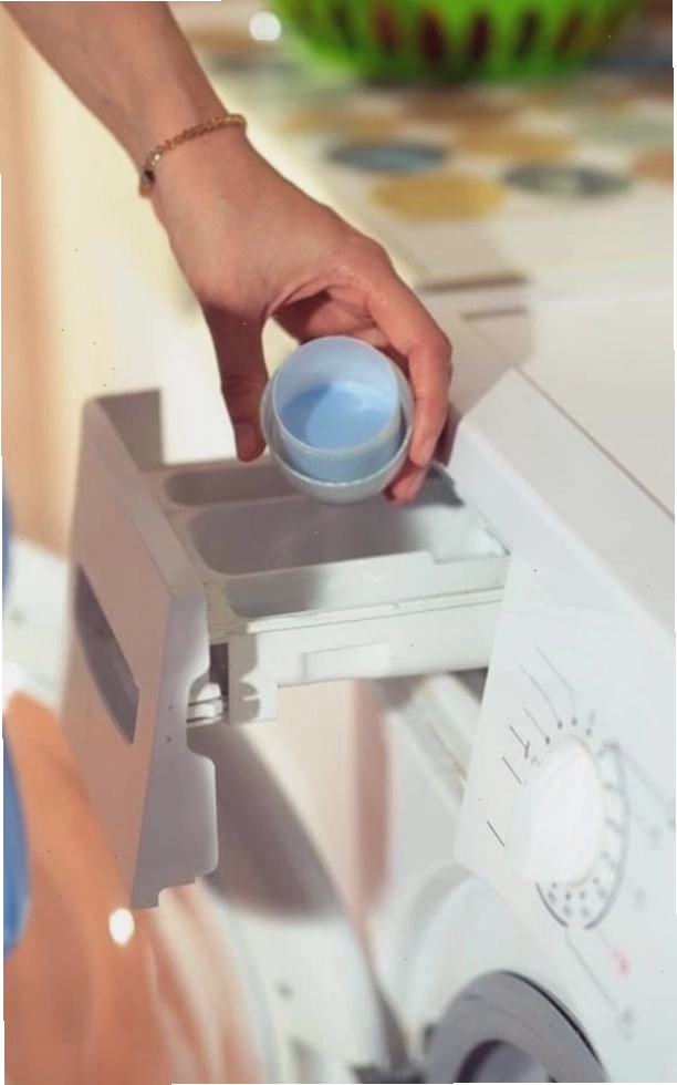 Cách dùng nước xả vải cho máy giặt vừa tiết kiệm vừa thơm lâu