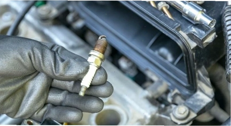 Cách xử lý khi ô tô báo lỗi động cơ