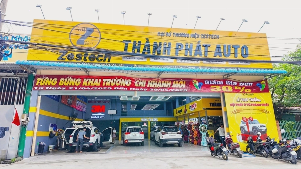 Cận cảnh camera hành trình Zestech D10