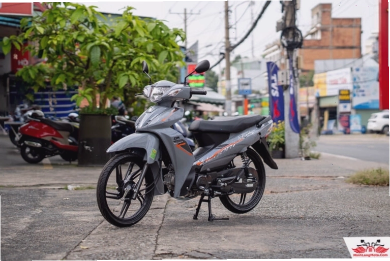 Cận cảnh cốp xe SYM Elegant 50