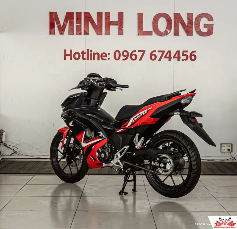 Cận cảnh động cơ Honda Winner X V4