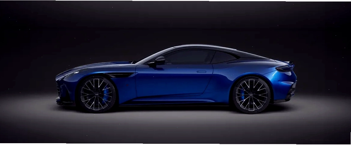 Cận cảnh động cơ V12 mạnh mẽ của Aston Martin One-77