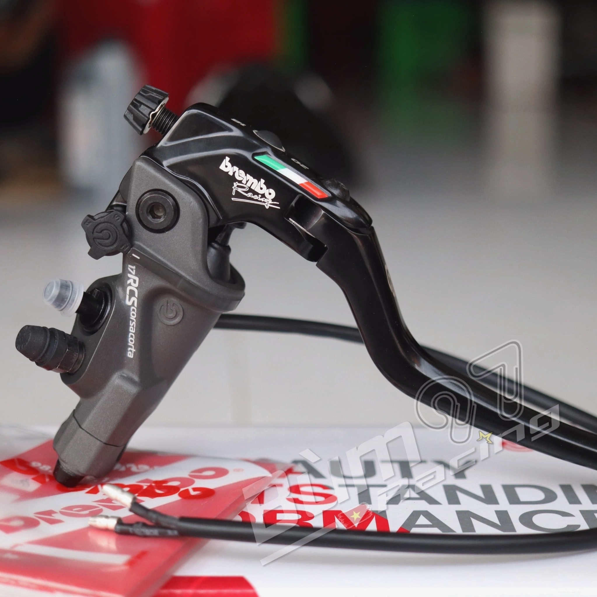 Cận cảnh tay thắng Brembo Corsa Corta với thiết kế khí động học