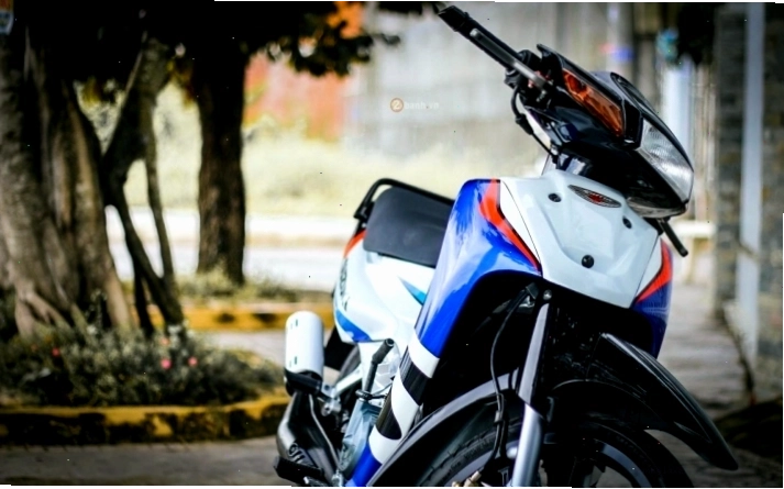 Chi tiết dàn đèn LED trên Suzuki Satria 2000 độ