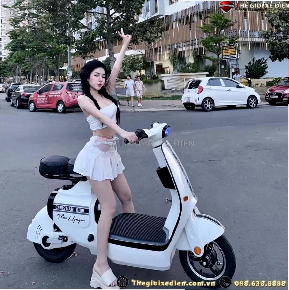 Chi tiết phần đầu xe điện K1 Dylexe