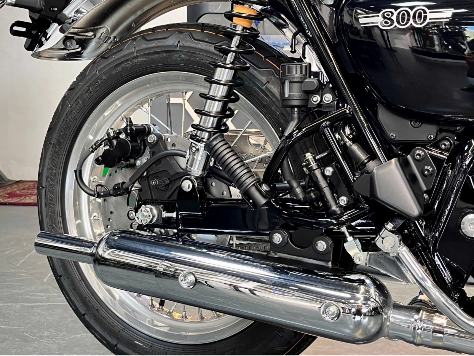 Chi tiết thiết kế tinh xảo trên Kawasaki W800