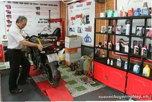 Cửa hàng sửa xe máy tại Biên Hòa, Đồng Nai với trang thiết bị đầy đủ