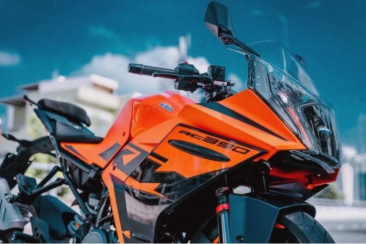 Đầu xe KTM RC 390 NG 2026 với thiết kế mới