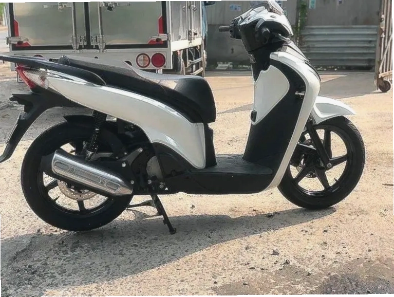 Dọn full SH Ý 2012 trắng sporty tại TPHCM