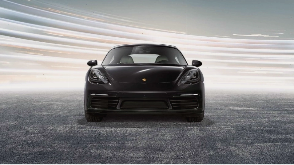 Động cơ mạnh mẽ của Porsche 718 Cayman mang lại hiệu suất vận hành đỉnh cao
