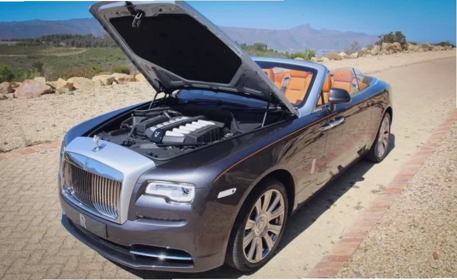 Động cơ vận hành mạnh mẽ của Rolls-Royce Dawn