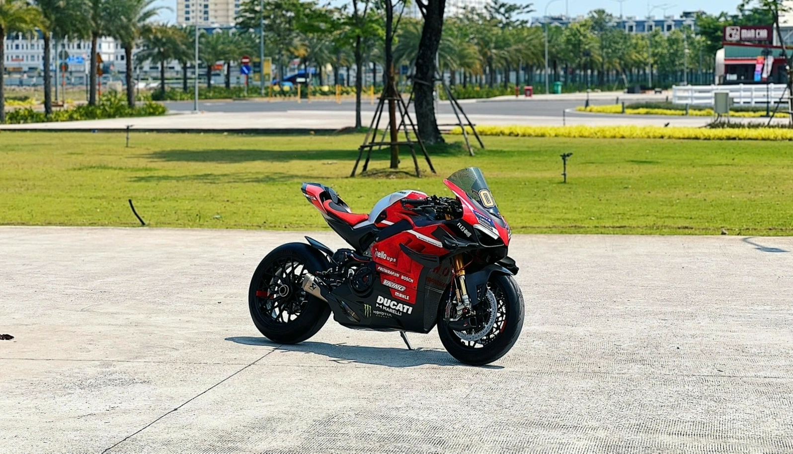 Ducati Scrambler cũ với thiết kế cổ điển, mạnh mẽ