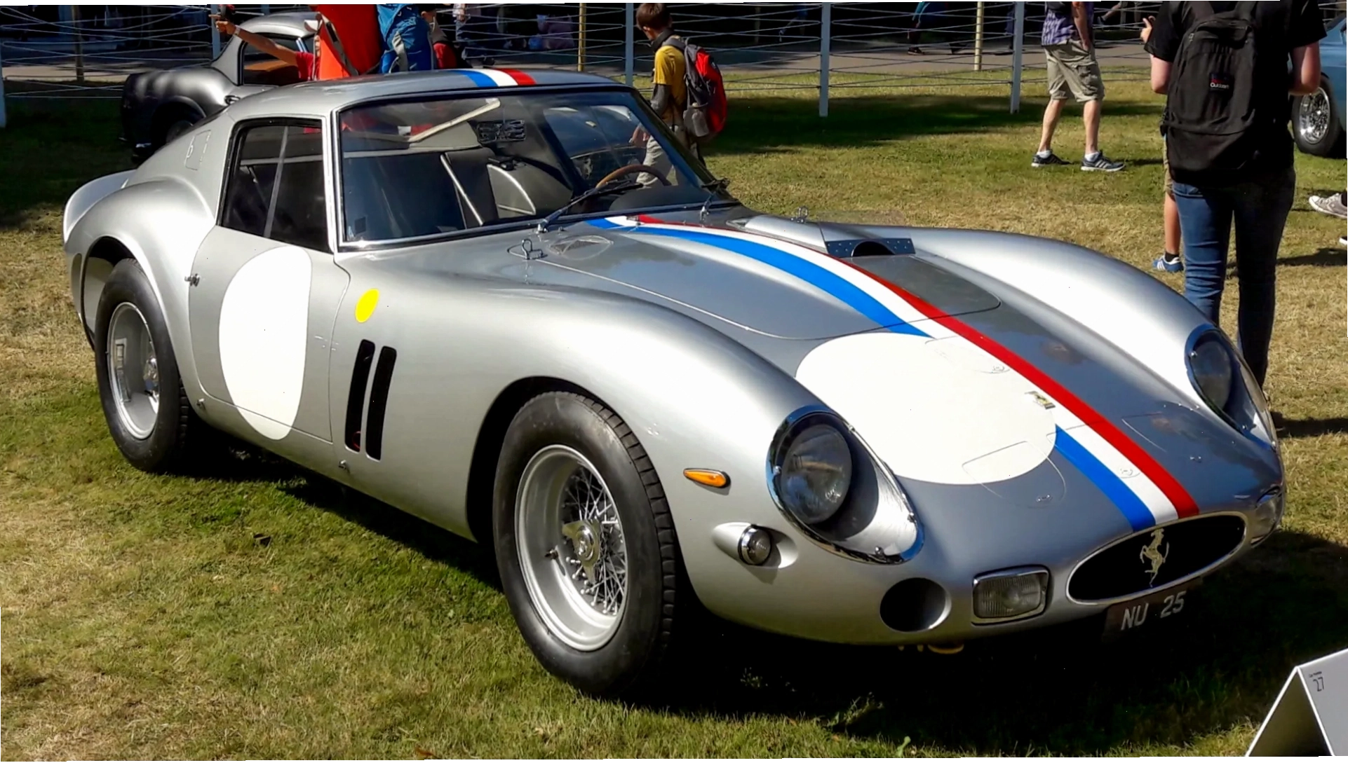 Ferrari - biểu tượng của tốc độ và niềm đam mê bất tận