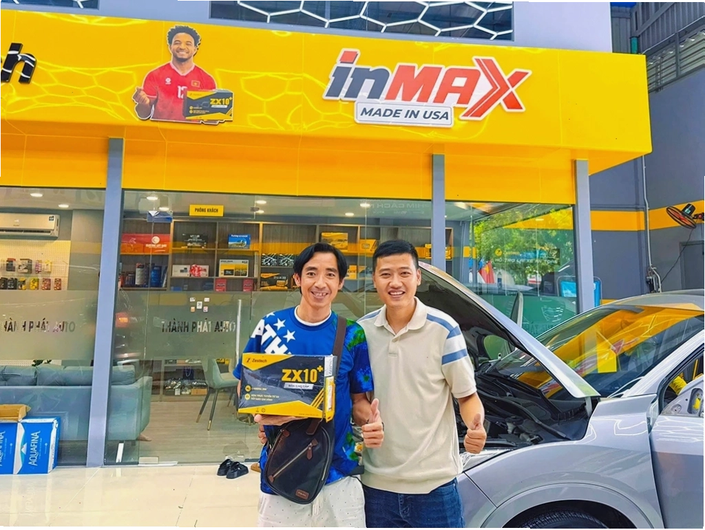 Giao diện bản đồ dẫn đường trên màn hình Zestech