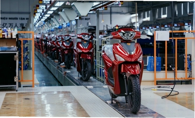 Hệ thống đèn LED trên Yadea Voltguard