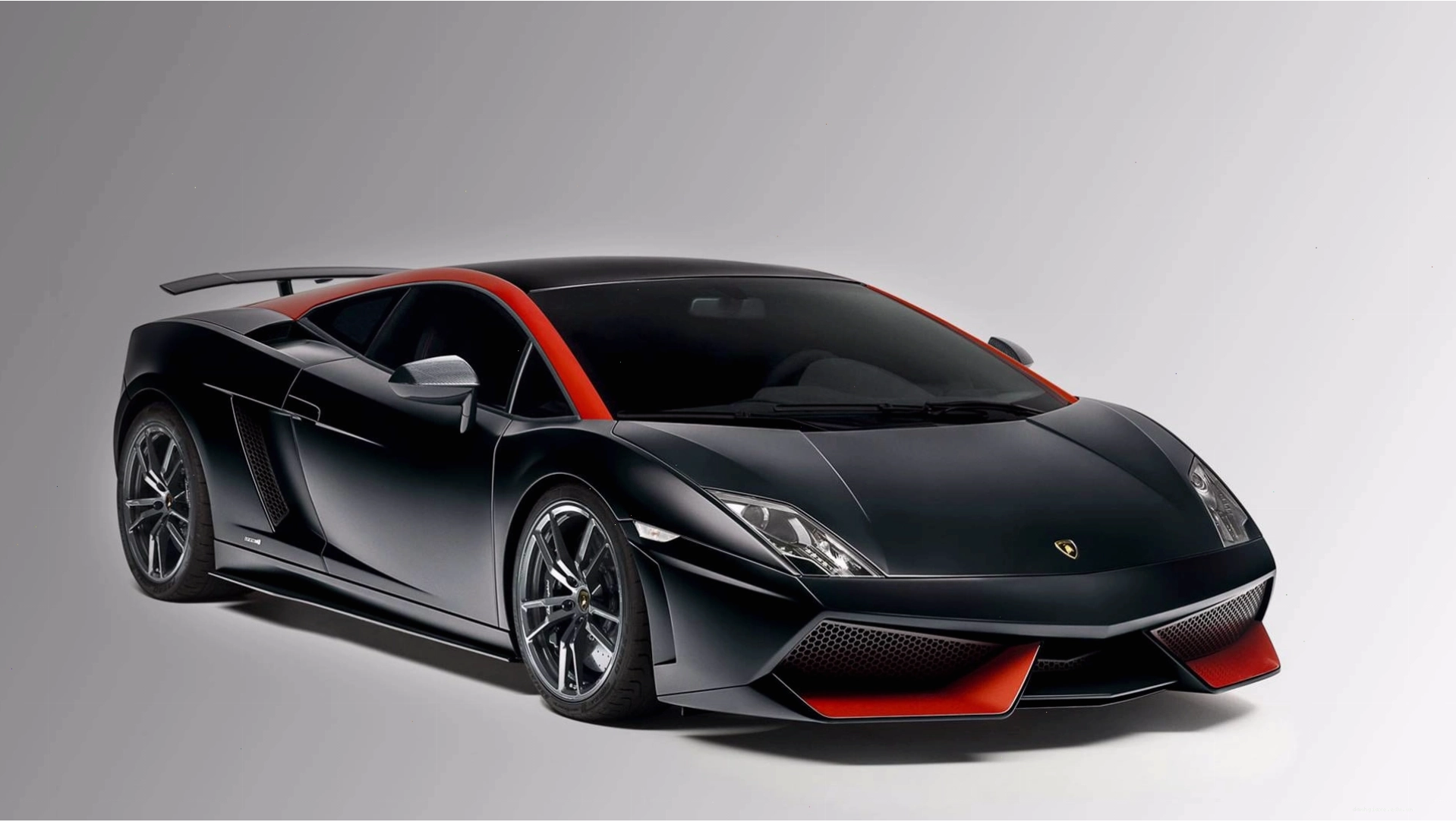 Hình ảnh Lamborghini Gallardo Superleggera nổi bật với thiết kế khí động học