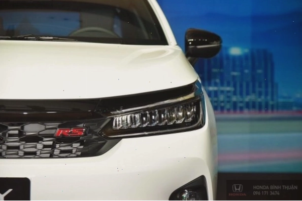 Honda City 2024 với khả năng vận hành linh hoạt trên đường phố