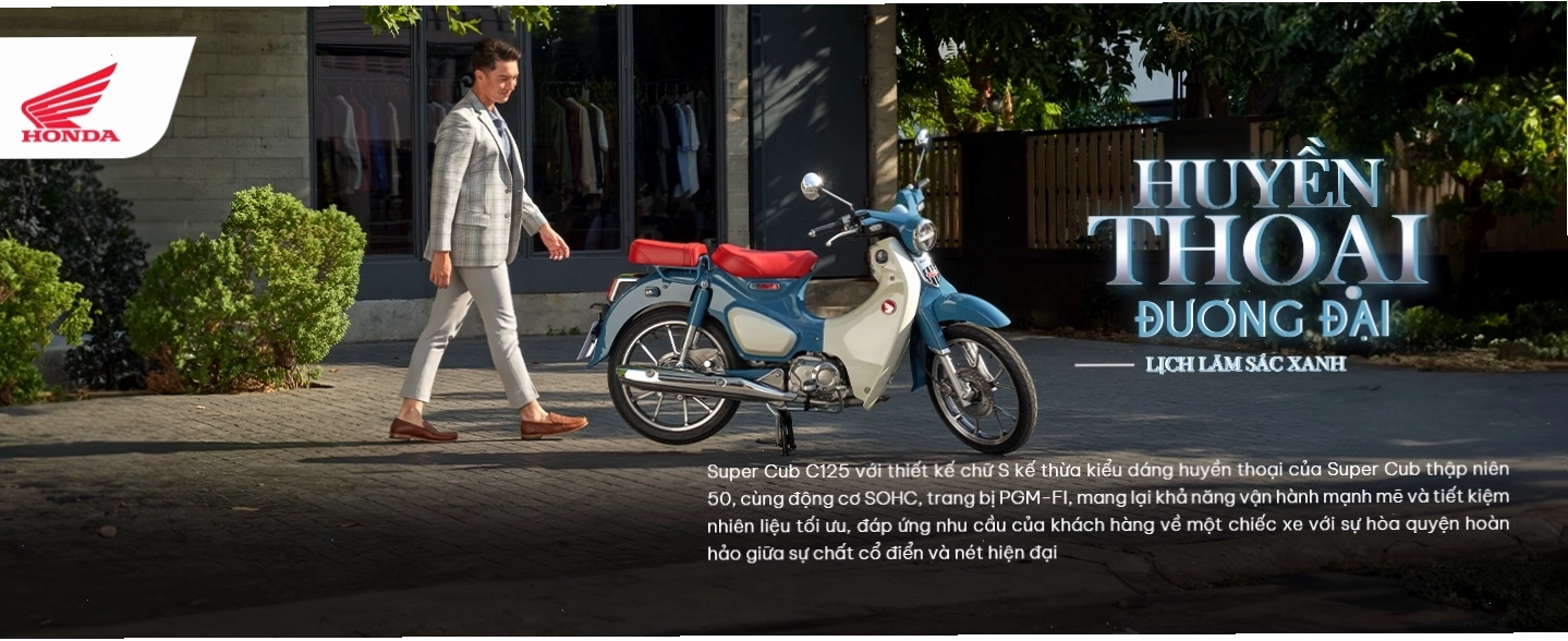 Honda Super Cub 125cc phiên bản đặc biệt màu đen bóng